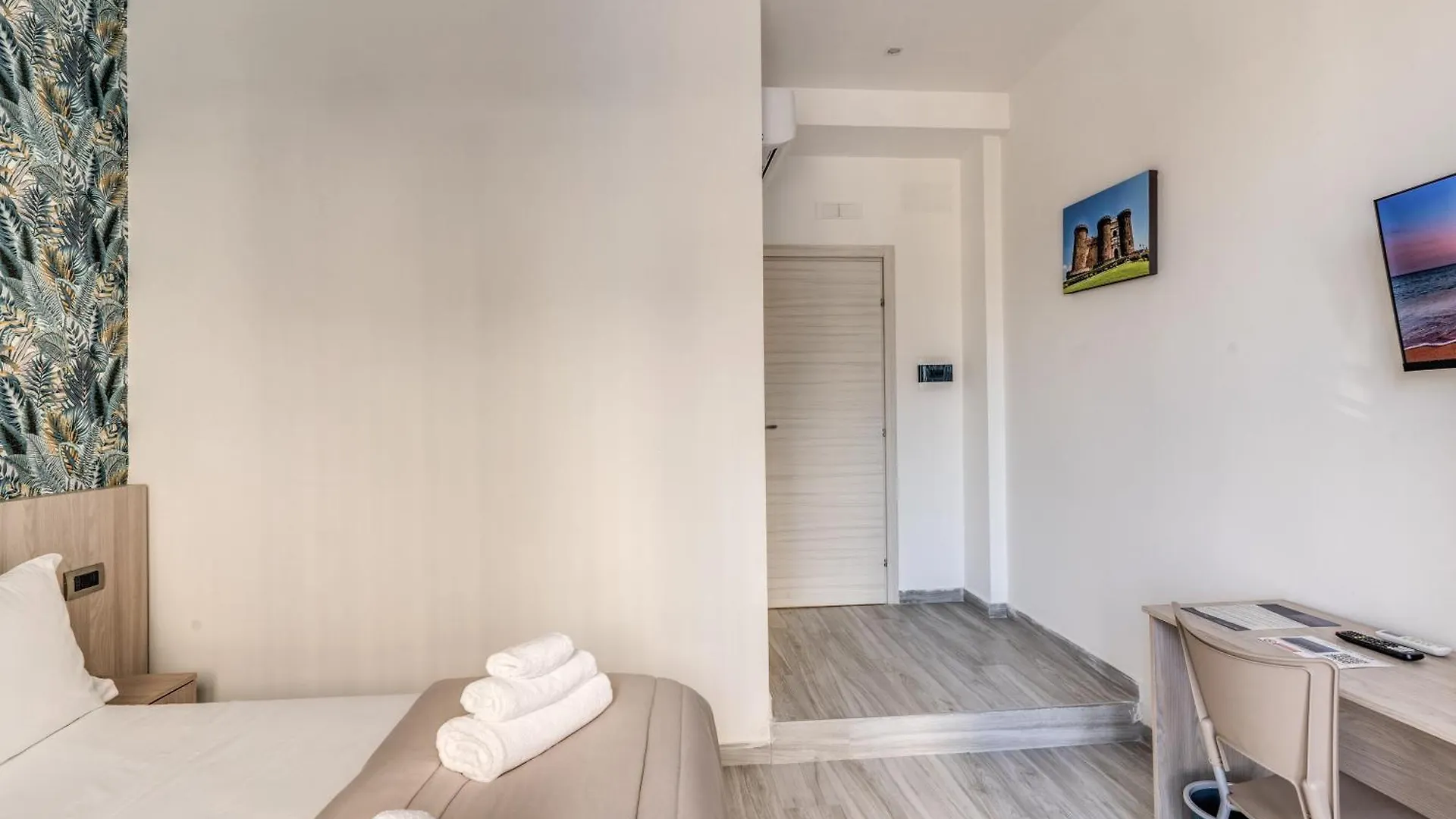 Royal Rooms B&B Naples Bed & Breakfast