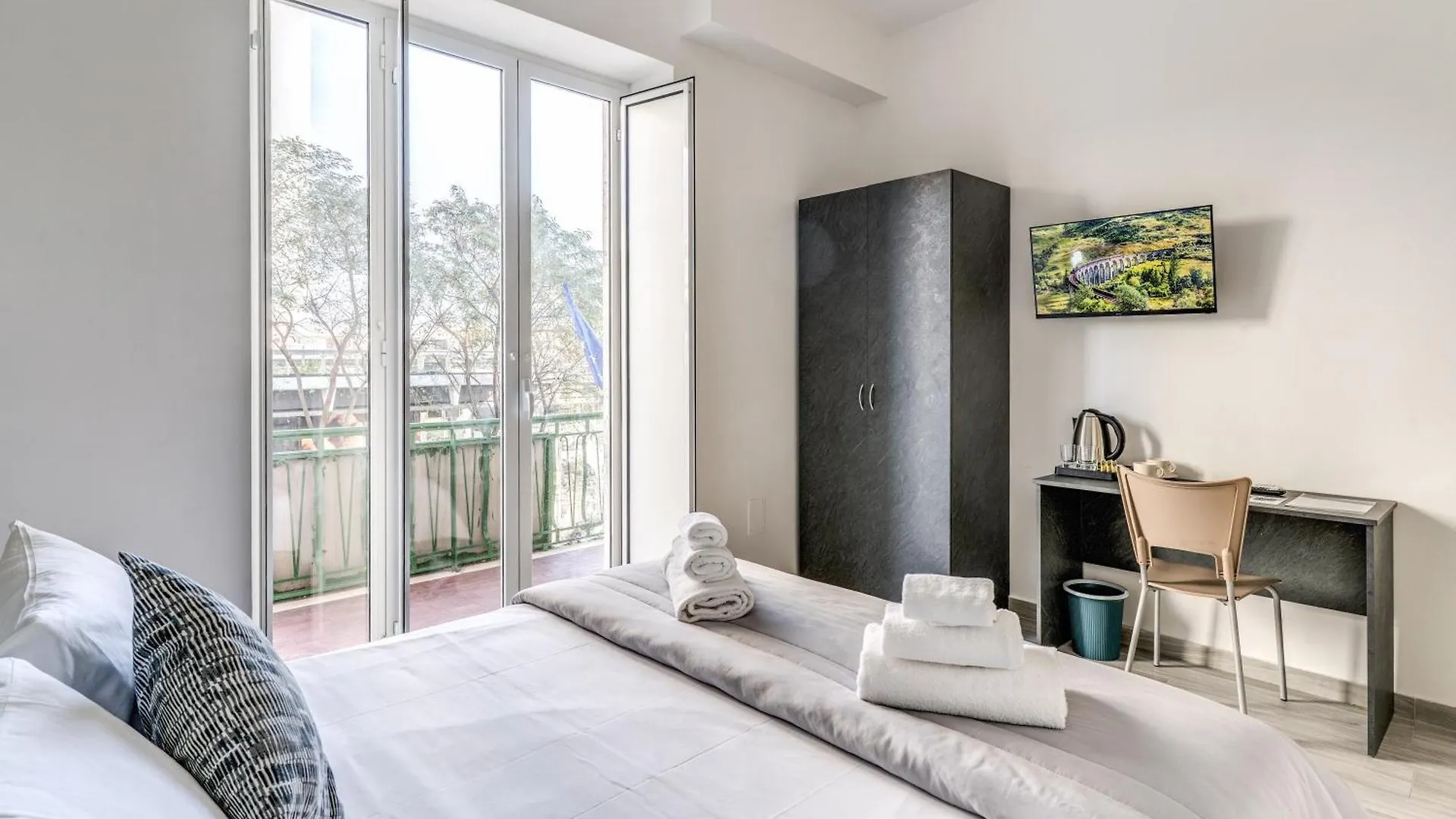 לינה וארוחת בוקר נאפולי Royal Rooms B&B